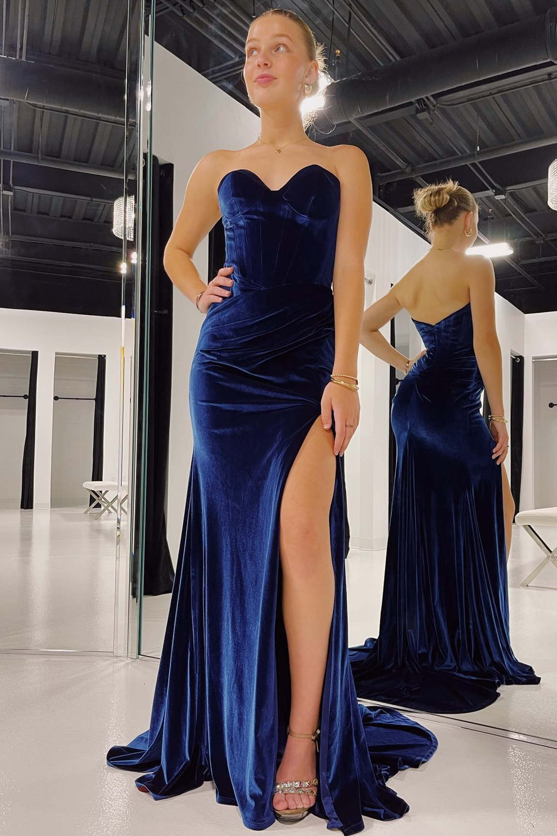 Elegant Royal Blue Long Mermaid Sweetheart Slit Velvet Prom Dress With –  showprettydress
