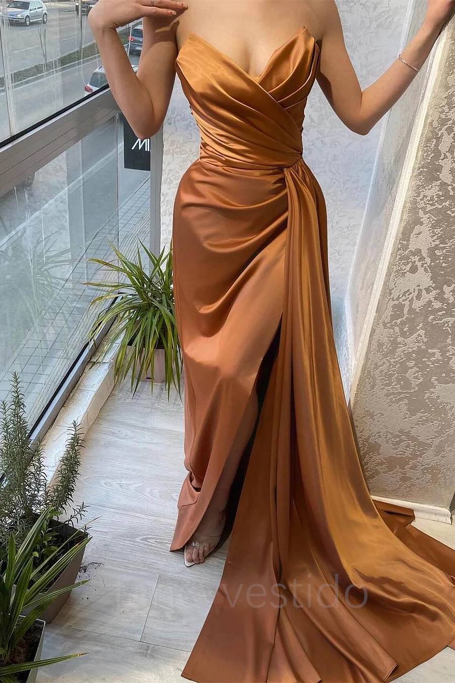 Sexy Strapless Pleated Mermaid Slit Evening Prom Dress