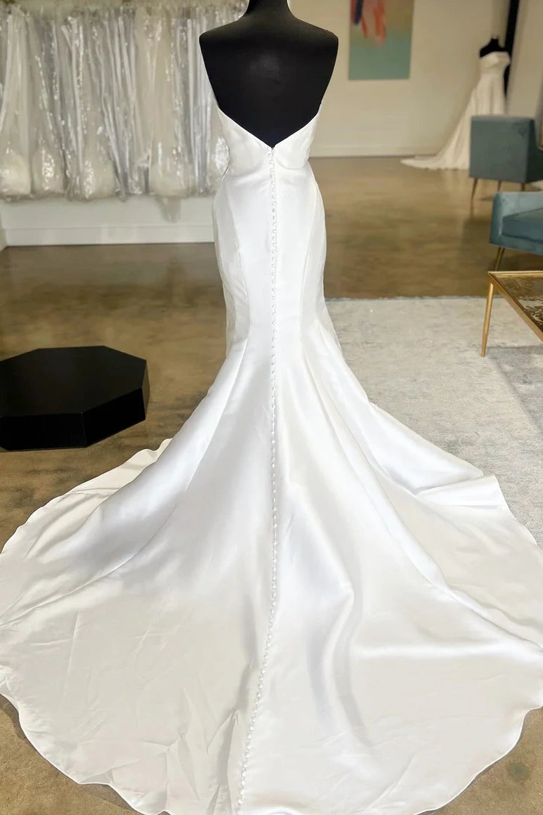 Strapless Pleated Satin Mermaid Wedding Dress