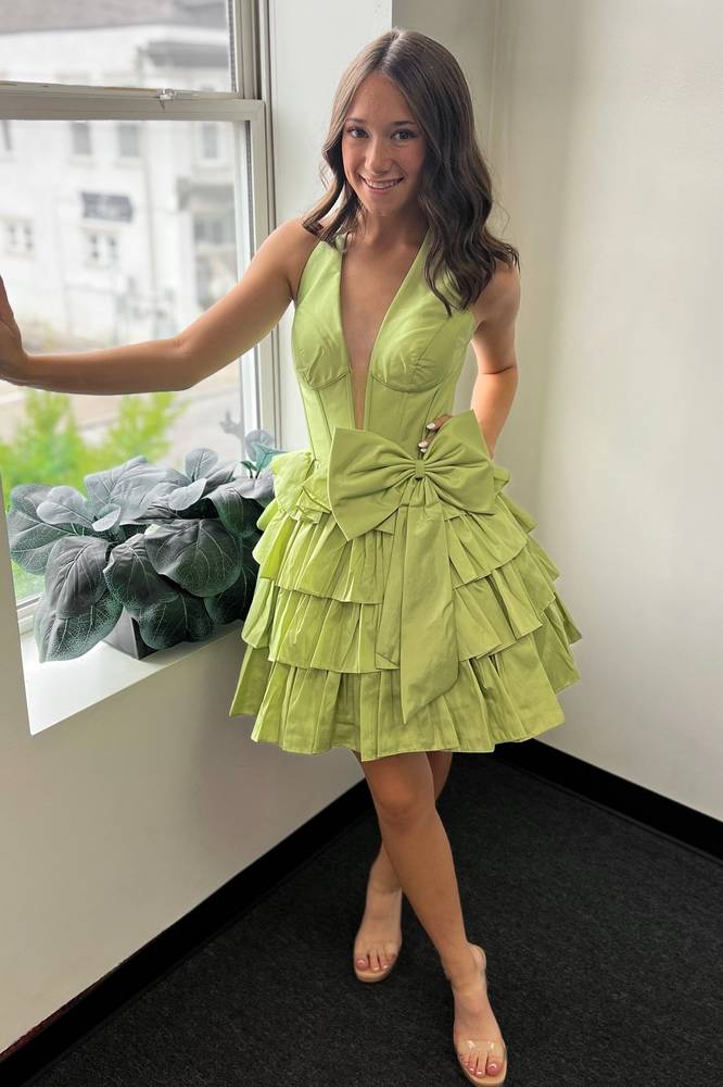 Halter Pluning Neck Green Ruffle Homecoming Dress with Bow