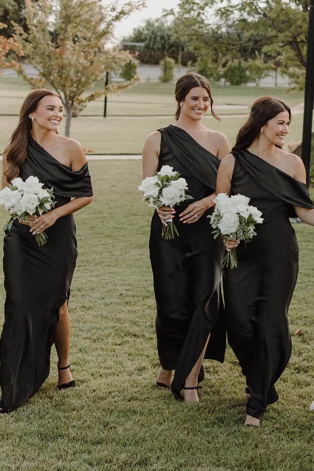 Asymmetrical Ruffle Slit Bridesmaid Dresses with One Shoulder