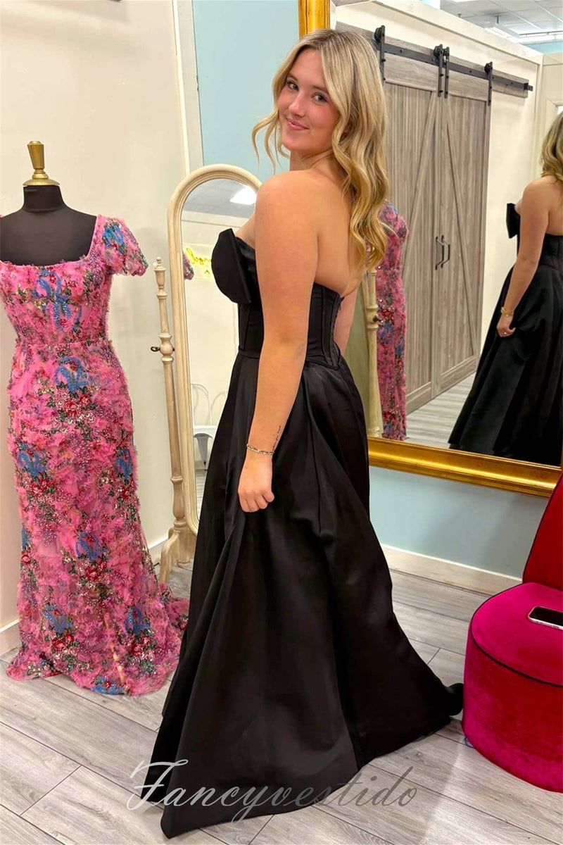 Elegant Black Strapless A-Line Slit Prom Dress with Bow