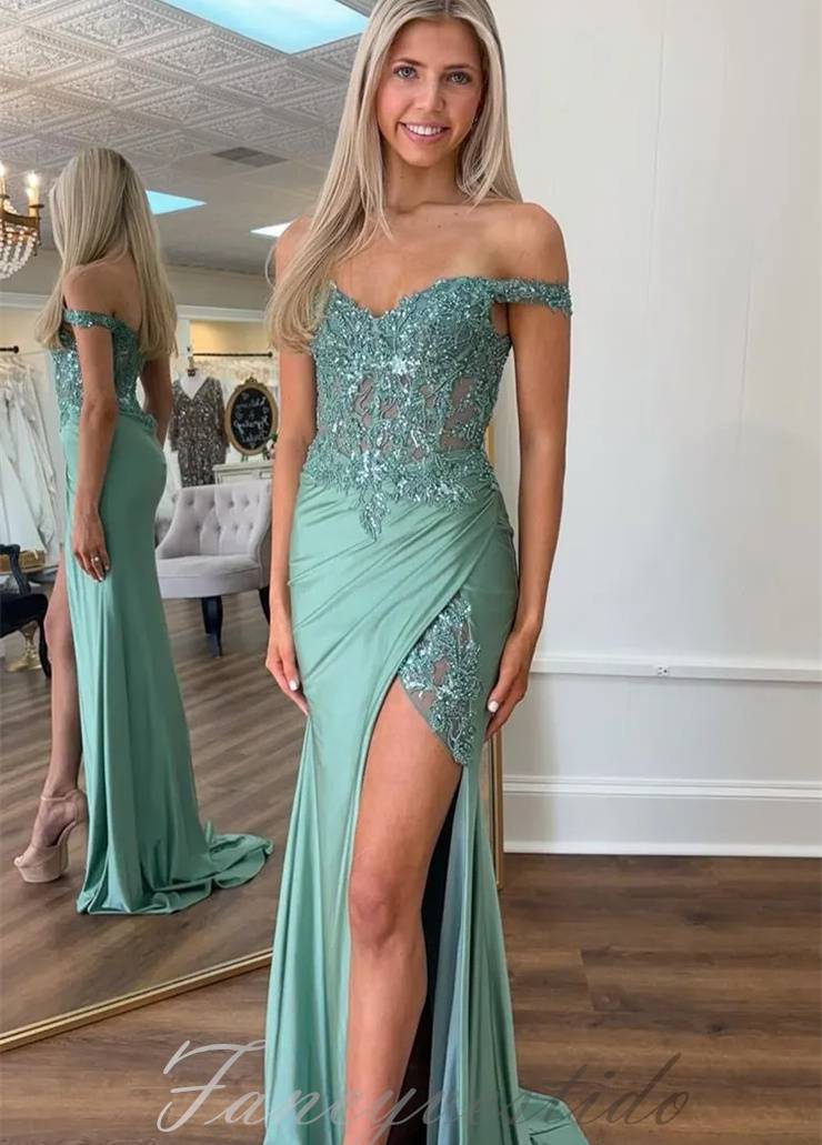 Off the Shoulder Applique Pleated Mermaid Prom Dress