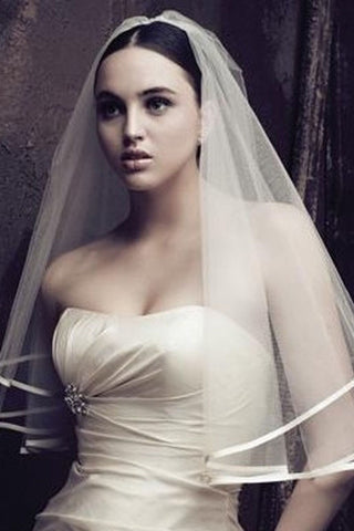 FancyVestido White Bridal Veil with Gold Headdress