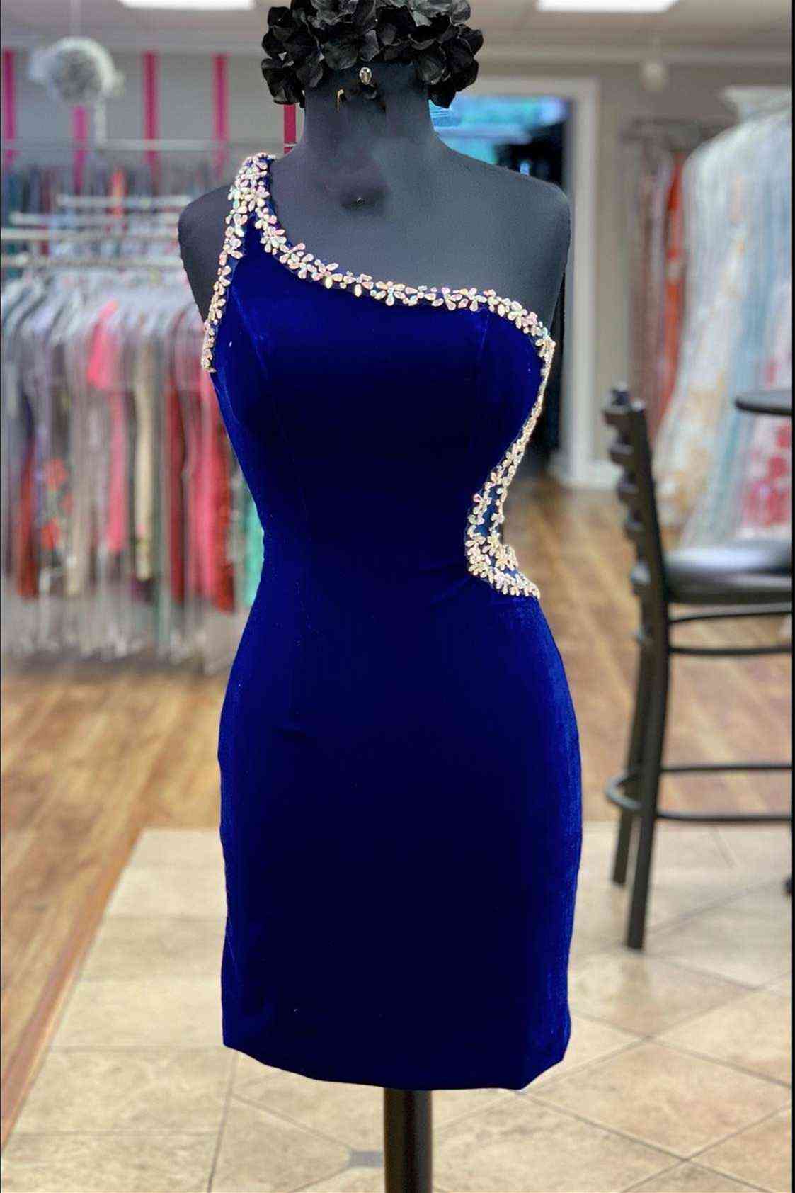 This tight short homecoming dress features hater neckline and sequins. –  FancyVestido